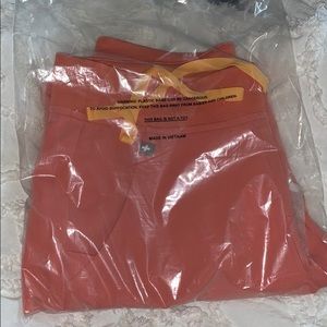 NWT Figs Jogger Coral Scrub Pants